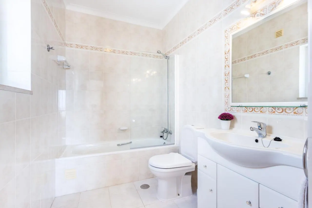 Coolhouses Algarve Luz , 2 Bed Apartment W/ Sea View, Blue Ocean View 0*, Praia Da Luz